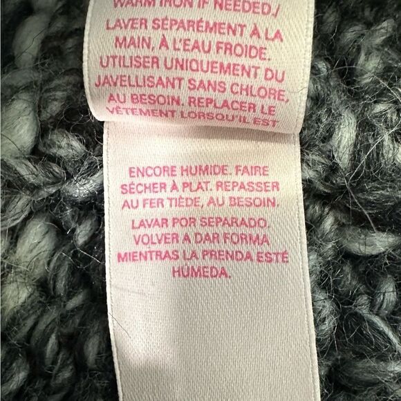 VICTORIA’S Secret Womens Cardigan Sweater Size S Gray Chunky Knit Wool Blend - Picture 10 of 10